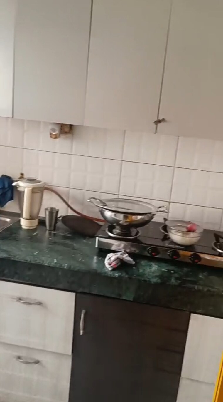 Gym, parklands 3 Bedroom 180 Sq.Yd. Apartment In Sector 85 Faridabad 9059884