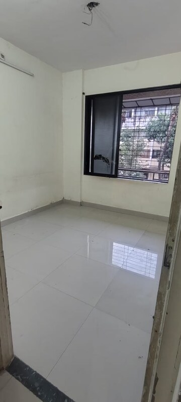 1 BHK Apartment For Rent in Kopar Khairane