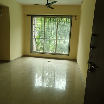 Room in 1 BHK Apartment at Vihang Valley Phase 2, Kasarvadavali – for Rent