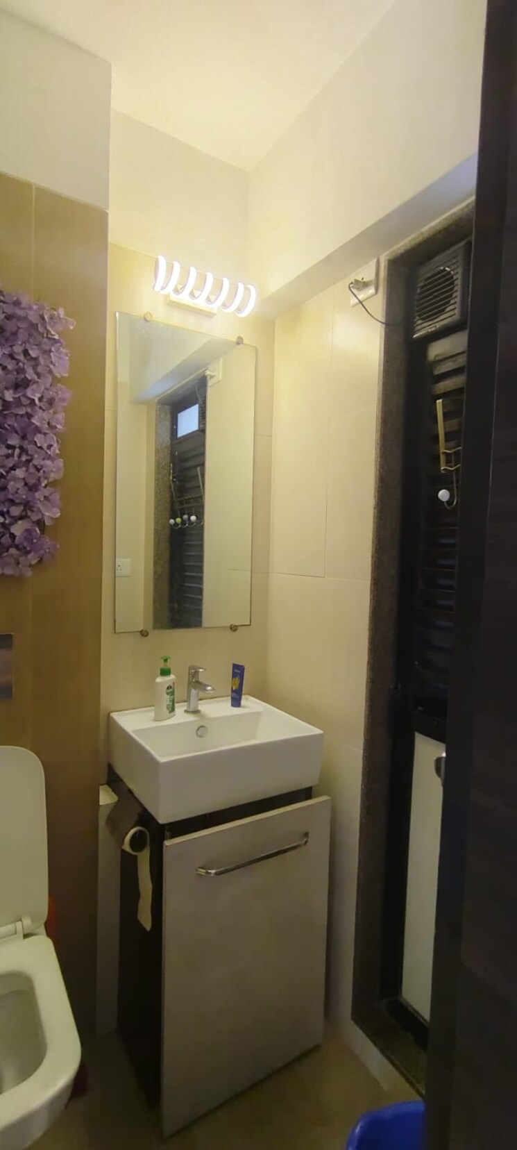 Bathroom, kanakia-rainforest 1 Bedroom 445 Sq.Ft. Apartment In Andheri East Mumbai 9059899