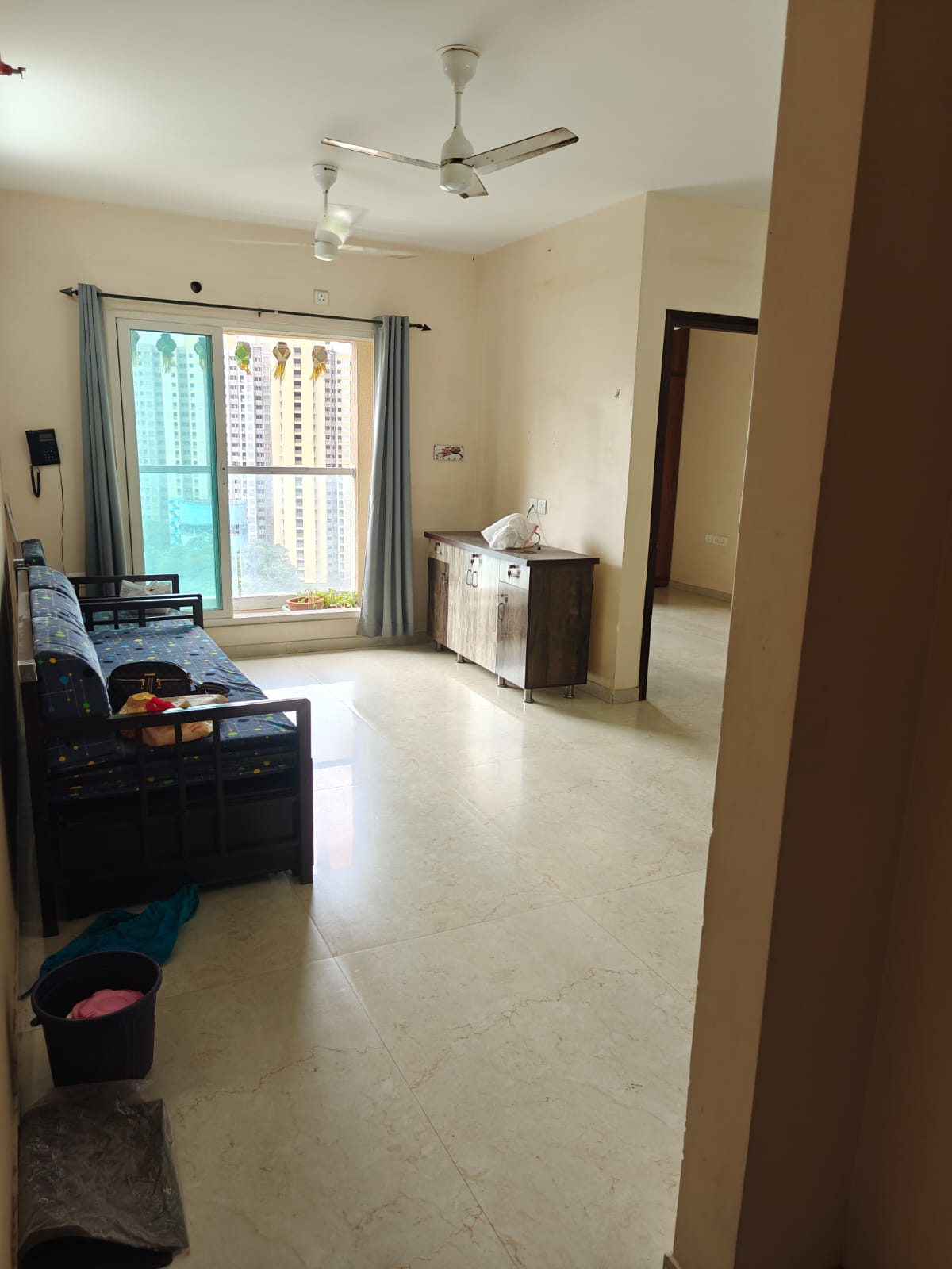 2 BHK Apartment For Rent in Dosti Oak
