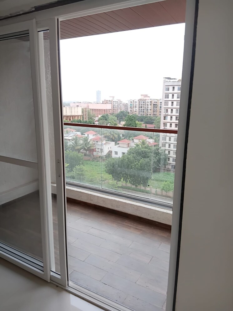 Balcony, kohinoor-presidentia 2 Bedroom 975 Sq.Ft. Apartment In Sopan Baug Pune 9059890