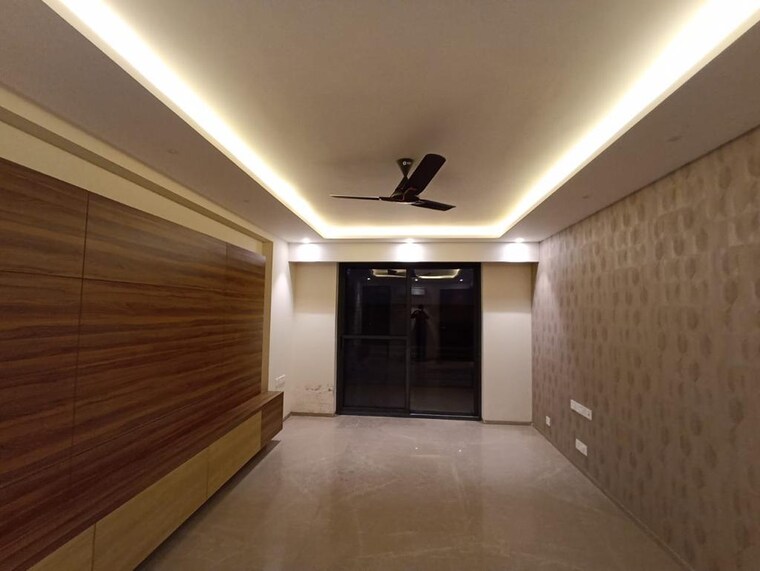 Room, sector 22 4 Bedroom 2400 Sq.Ft. Builder Floor In Sector 22 Gurgaon 9059930