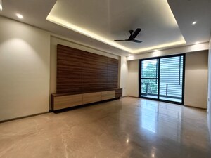 Room in 4 BHK Builder Floor at Sector 22 – for Sale