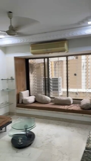 Living Room in 2 BHK Apartment at Vile Parle East – for Rent