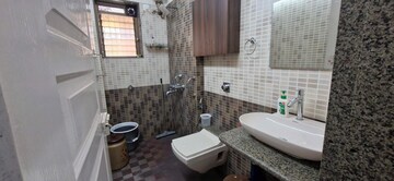 Team Area in 2 BHK Apartment at Marble Arch Apartment, Andheri West – for Rent