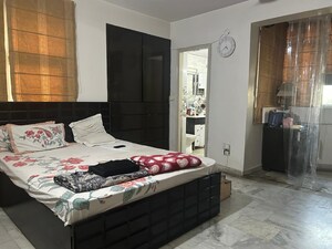 3 BHK Builder Floor For Sale in Sector 11