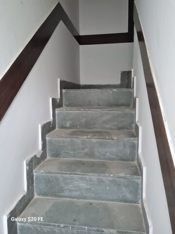 Staircase in 4 BHK Builder Floor at DLF Pink Town House, Dlf City Phase 3 – for Rent