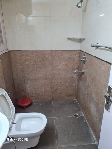 Bathroom in 4 BHK Builder Floor at DLF Pink Town House, Dlf City Phase 3 – for Rent