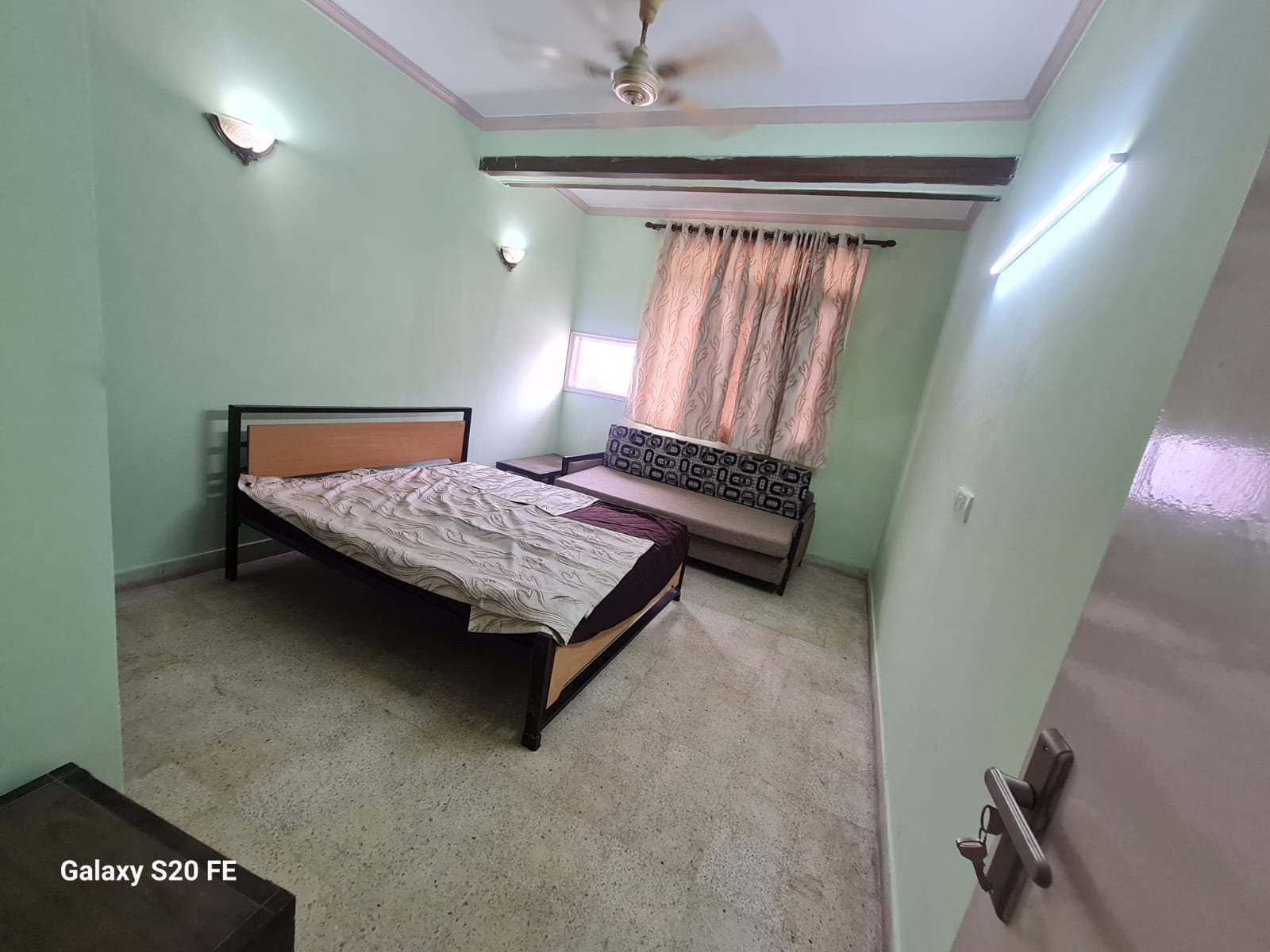 4 BHK Builder Floor For Rent in DLF Pink Town House