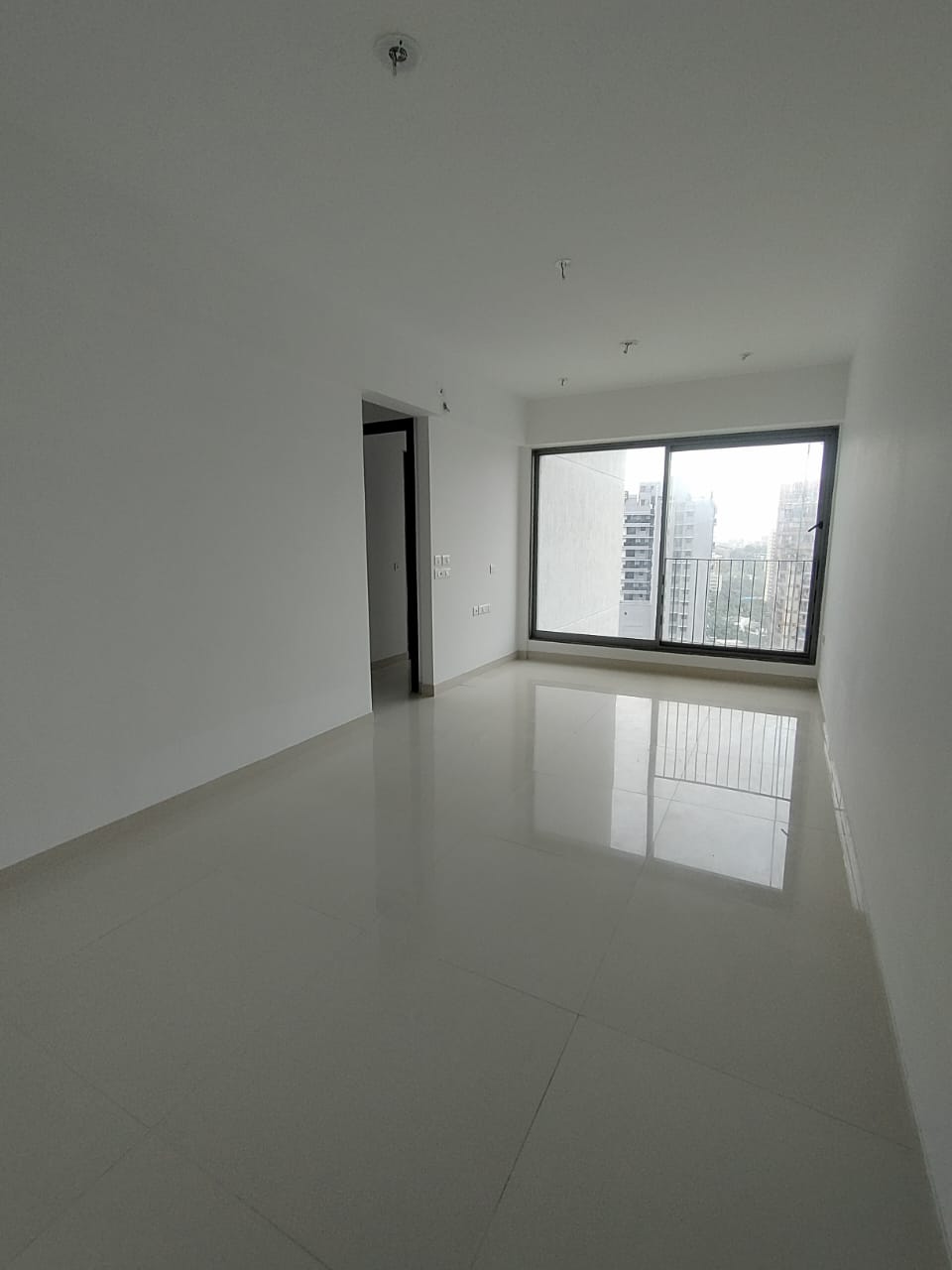 2 BHK Apartment For Rent in Sunteck City Avenue 4