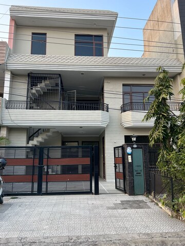 2 BHK Apartment – Exterior View View at Shama Apartments, Sector 10 Dwarka - for Rent