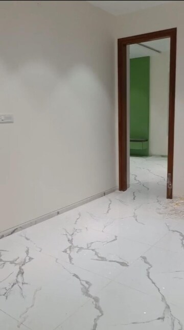 Room in 3 BHK Apartment at Jubilee Hills – for Sale