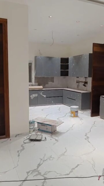 Team Area in 3 BHK Apartment at Jubilee Hills – for Sale