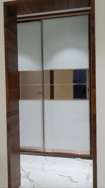 Furnished Amenities in 3 BHK Apartment at Jubilee Hills – for Sale
