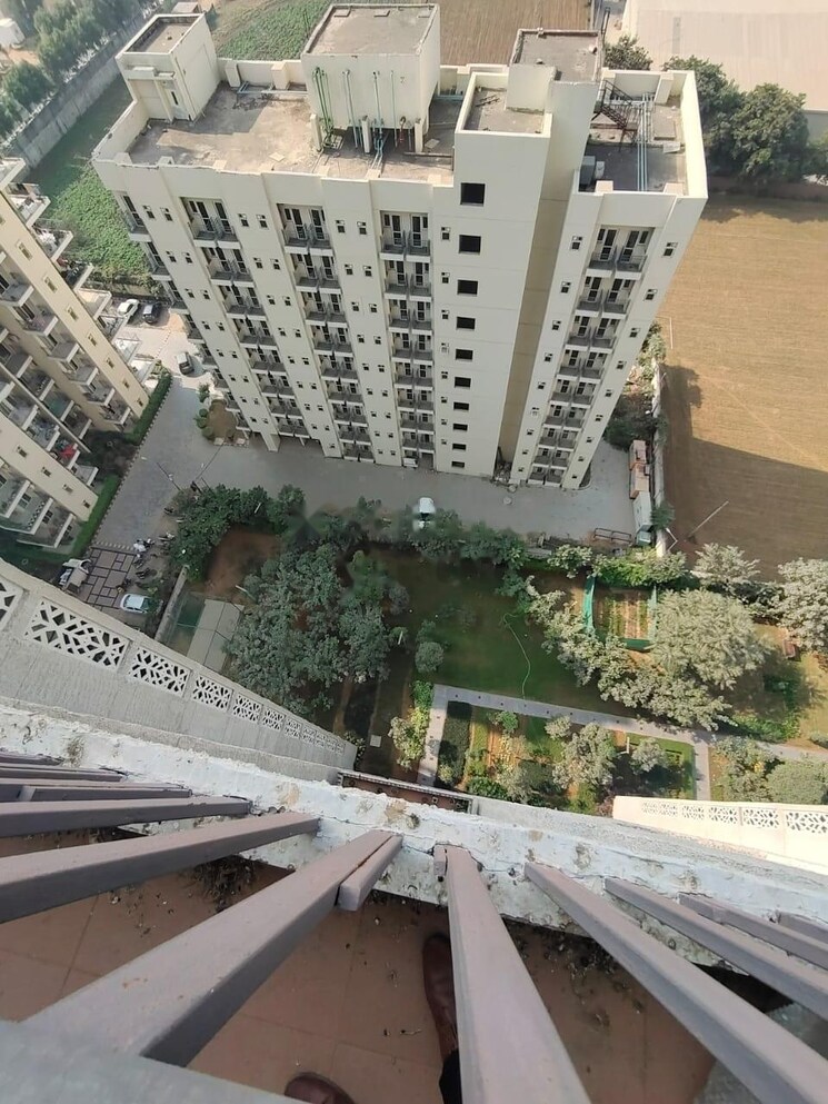Exterior View, emaar-palm-hills 3 Bedroom 1978 Sq.Ft. Apartment In Sector 77 Gurgaon 9060036