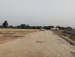 100 Sq.Yd. Plot in Urban City Tilapta