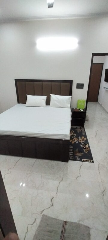 Bedroom in 1 RK Builder Floor at Greenwood City, Sector 40 – for Rent