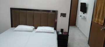 Bedroom in 1 RK Builder Floor at Greenwood City, Sector 40 – for Rent