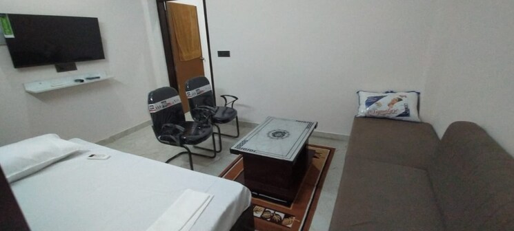 Team Area, greenwood-city 1 RK 1200 Sq.Ft. Builder Floor In Sector 40 Gurgaon 9060091