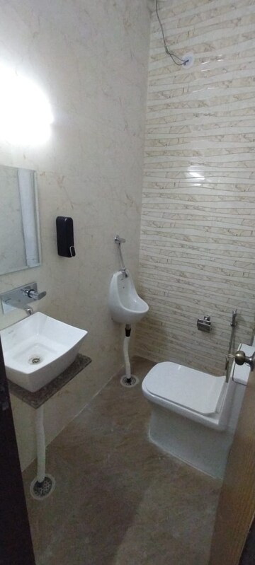 Bathroom in 1 RK Builder Floor at Greenwood City, Sector 40 – for Rent