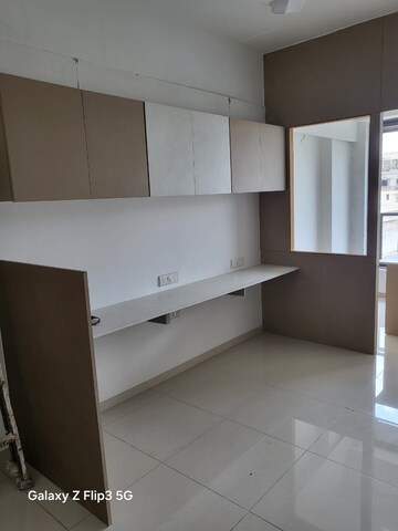  Office Space For Rent in Shyamal