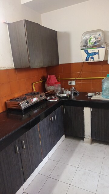 Kitchen in 3.5 BHK Apartment at Eldeco Utopia, Sector 93a – for Rent