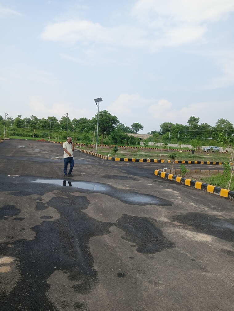 undefined, tappal  100 Sq.Yd. Plot In Tappal Aligarh 9060176