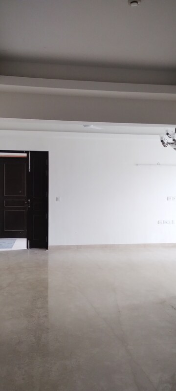 Hall in 3 BHK Apartment at Wave Amore, Sector 32 – for Rent
