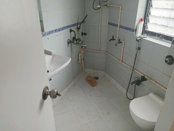 Bathroom in 2 BHK Apartment at Lokhandwala Complex, Andheri West – for Rent