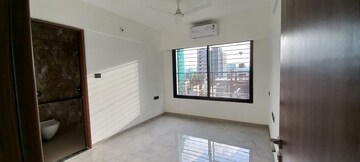 Room in 3 BHK Apartment at Unique Youtopia, Kharadi – for Rent