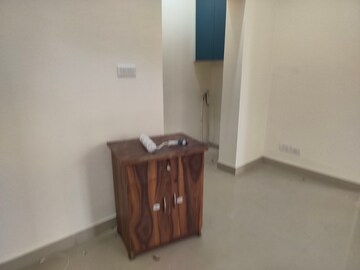 Room in 1 BHK Apartment at DDA Rosewood Apartments, Vasant Kunj – for Rent