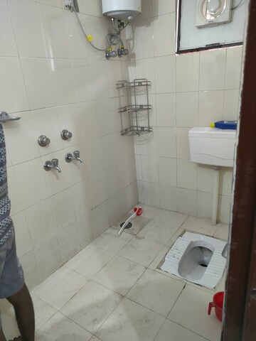 Bathroom in 1 BHK Apartment at DDA Rosewood Apartments, Vasant Kunj – for Rent