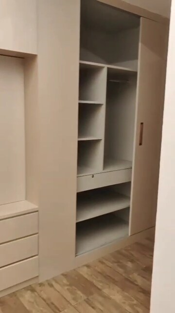Furnished Amenities in 3 BHK Apartment at Omaxe Royal Residency Faridabad, Sector 79 – for Rent
