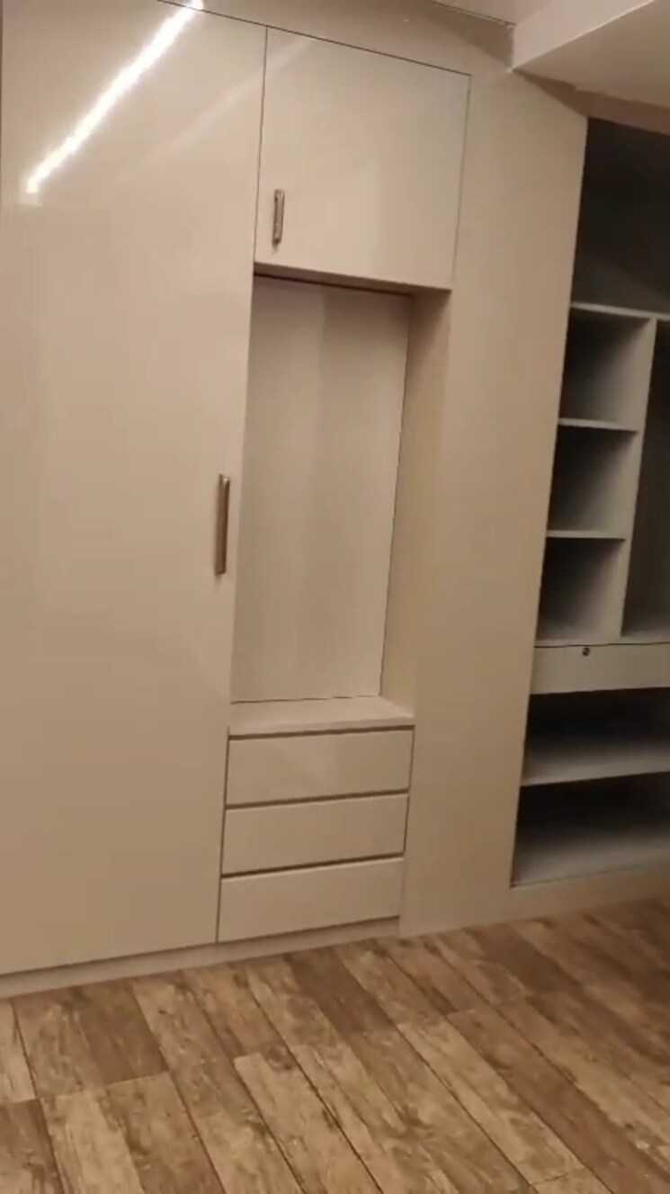 Room, omaxe-royal-residency-faridabad 3 Bedroom 1925 Sq.Ft. Apartment In Sector 79 Faridabad 9060351