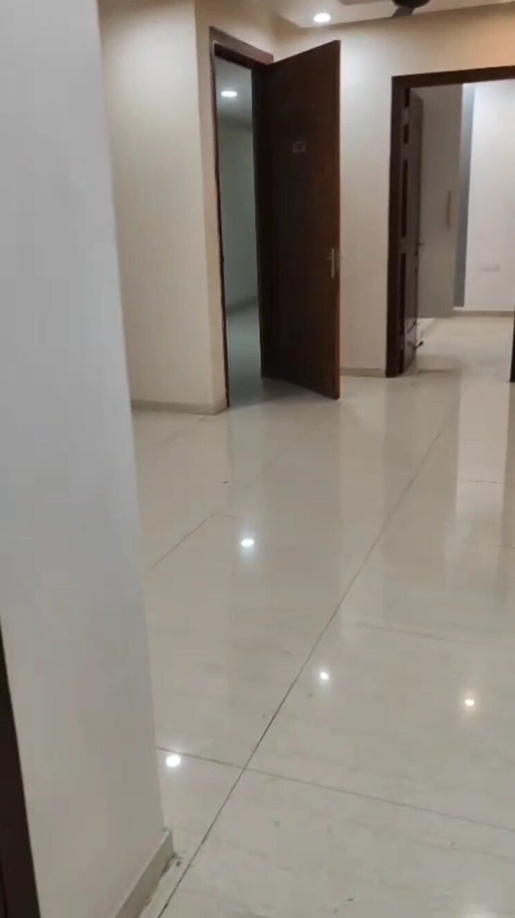 Room, omaxe-royal-residency-faridabad 3 Bedroom 1925 Sq.Ft. Apartment In Sector 79 Faridabad 9060351