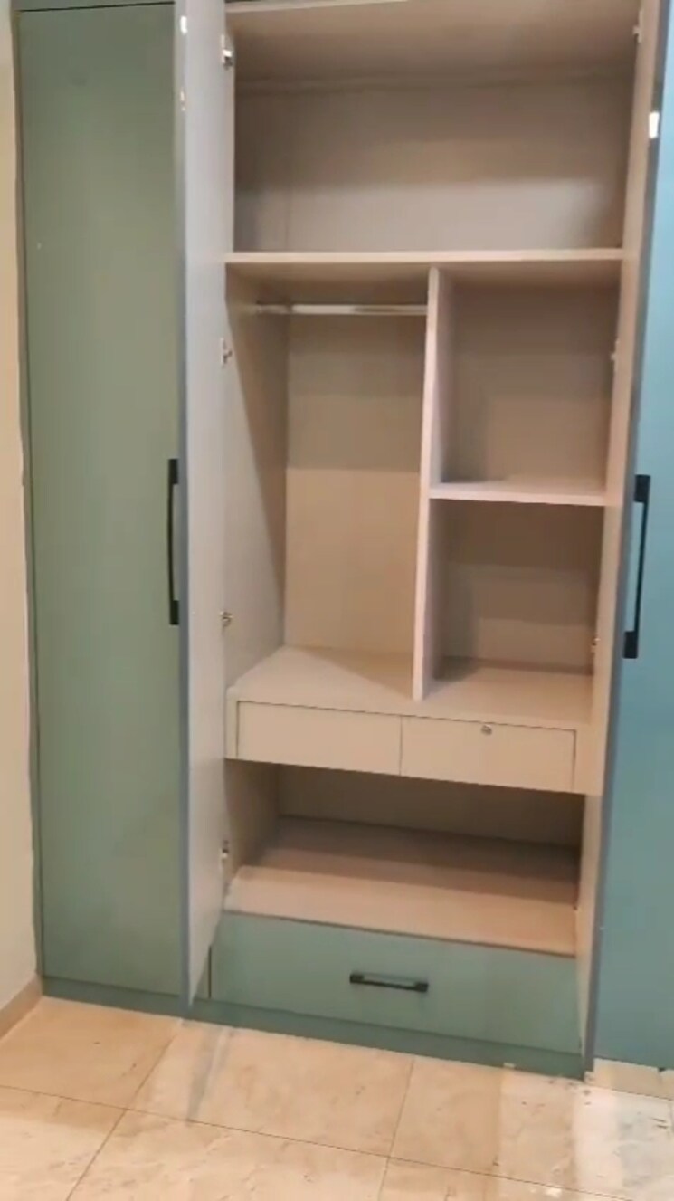 Bathroom, omaxe-royal-residency-faridabad 3 Bedroom 1925 Sq.Ft. Apartment In Sector 79 Faridabad 9060351