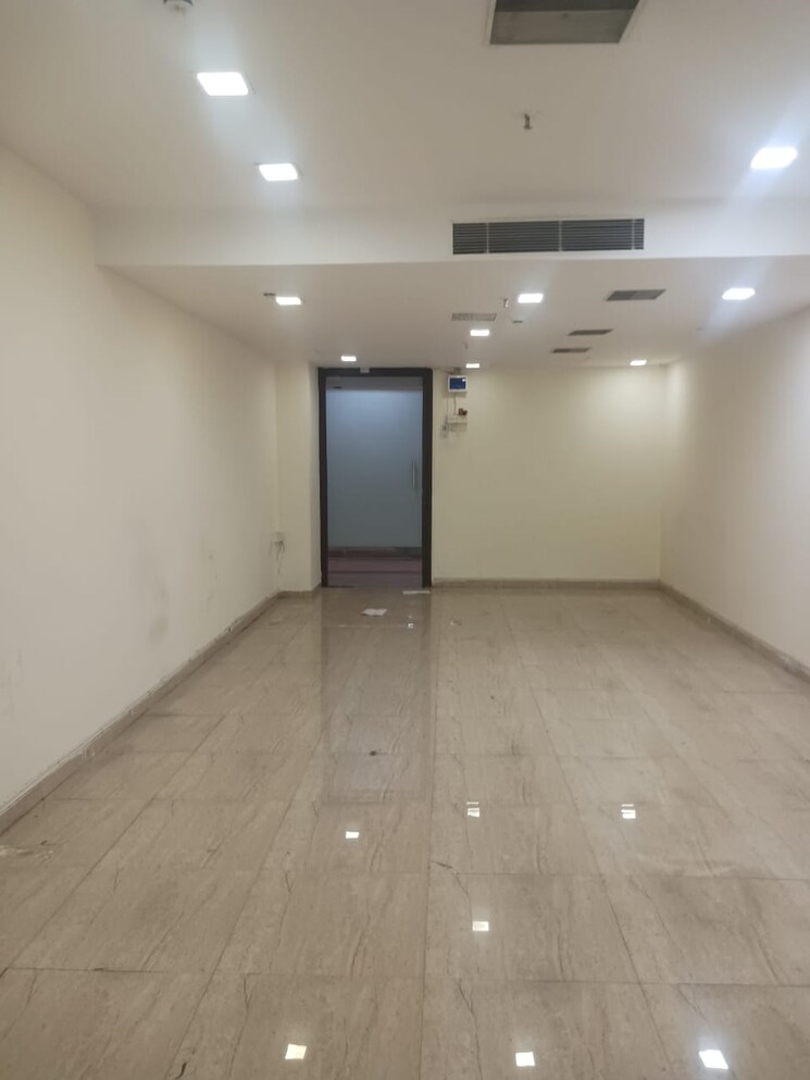 Room, bhandup west Commercial Office Space 790 Sq.Ft. In Bhandup West Mumbai 9060340