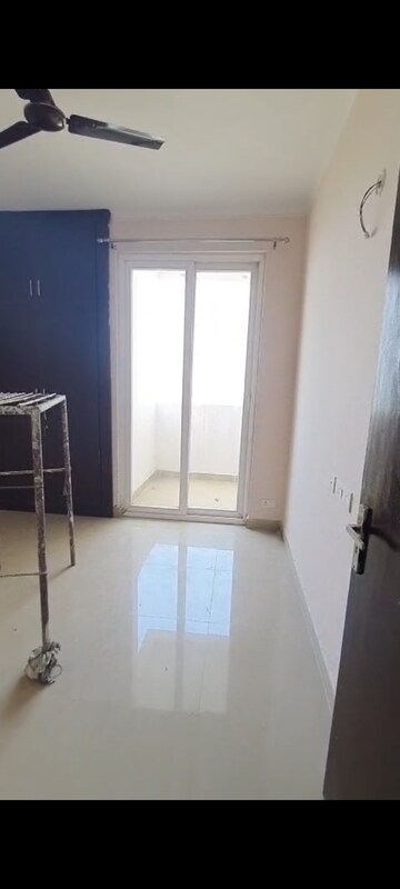 Bathroom in 2 BHK Apartment at Amrapali Riverview, Amrapali Leisure Valley – for Rent