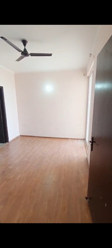 Master Bedroom in 2 BHK Apartment at Amrapali Riverview, Amrapali Leisure Valley – for Rent