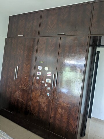 Furnished Amenities in 2 BHK Apartment at Bhoomi Classic, Malad West – for Rent