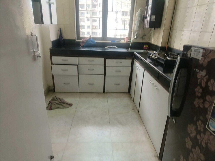 Kitchen, lokhandwala-complex 2 Bedroom 800 Sq.Ft. Apartment In Andheri West Mumbai 9060349