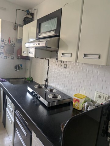 Team Area in 2 BHK Apartment at Bhoomi Classic, Malad West – for Rent
