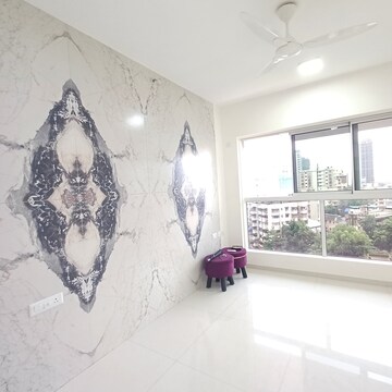 Room in 2 BHK Apartment at Wadhwa Pristine, Matunga West – for Rent