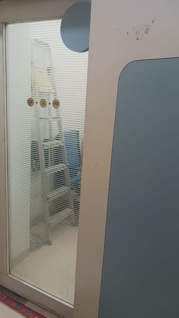 undefined, ghatkopar west Commercial Office Space 400 Sq.Ft. In Ghatkopar West Mumbai 9060447