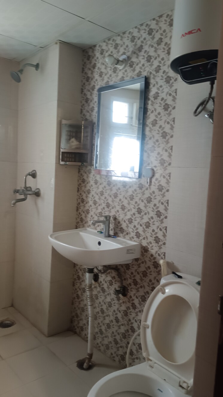 Bathroom, saviour-park 2 Bedroom 1285 Sq.Ft. Apartment In Mohan Nagar Ghaziabad 9060462