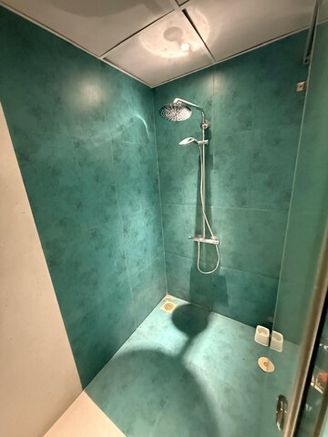 Furnished Amenities in 2.5 BHK Penthouse at GKG The Kings Way, Ghorpadi – for Rent