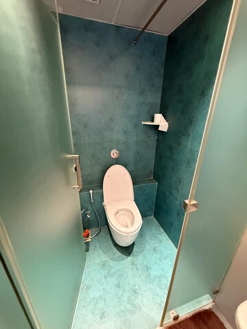 Furnished Amenities in 2.5 BHK Penthouse at GKG The Kings Way, Ghorpadi – for Rent