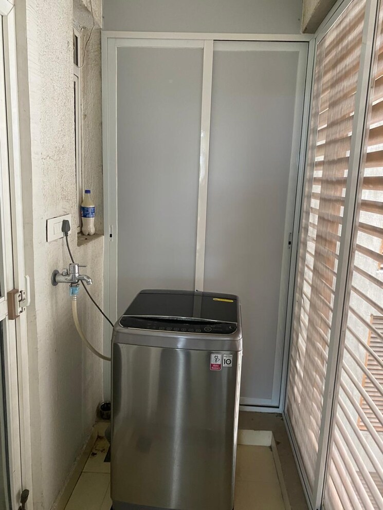 Bathroom, lodha-belmondo 4 Bedroom 2368 Sq.Ft. Apartment In Gahunje Pune 9060500