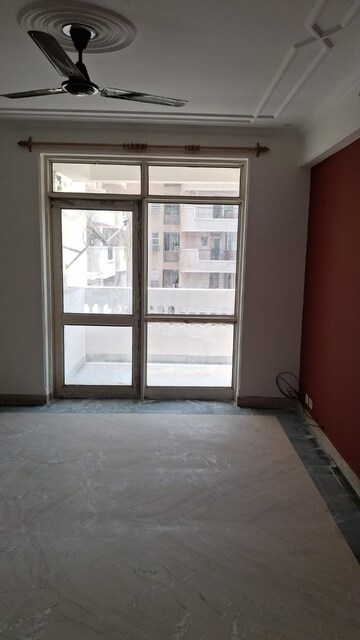 Room in 3.5 BHK Apartment at Park View Apartments Gurgaon, Sector 56 – for Rent